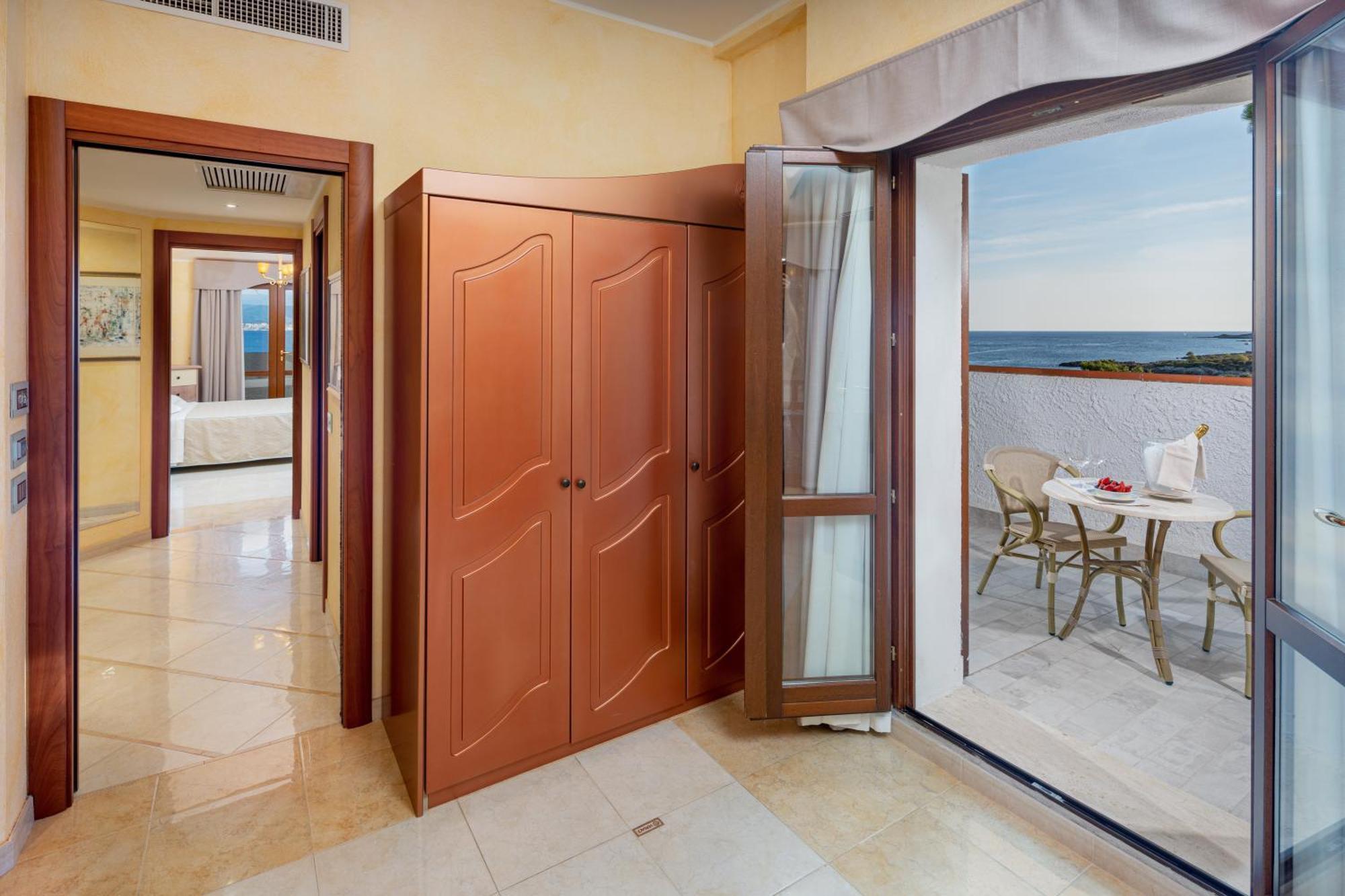 Hotel Punta Negra Фертилия Экстерьер фото