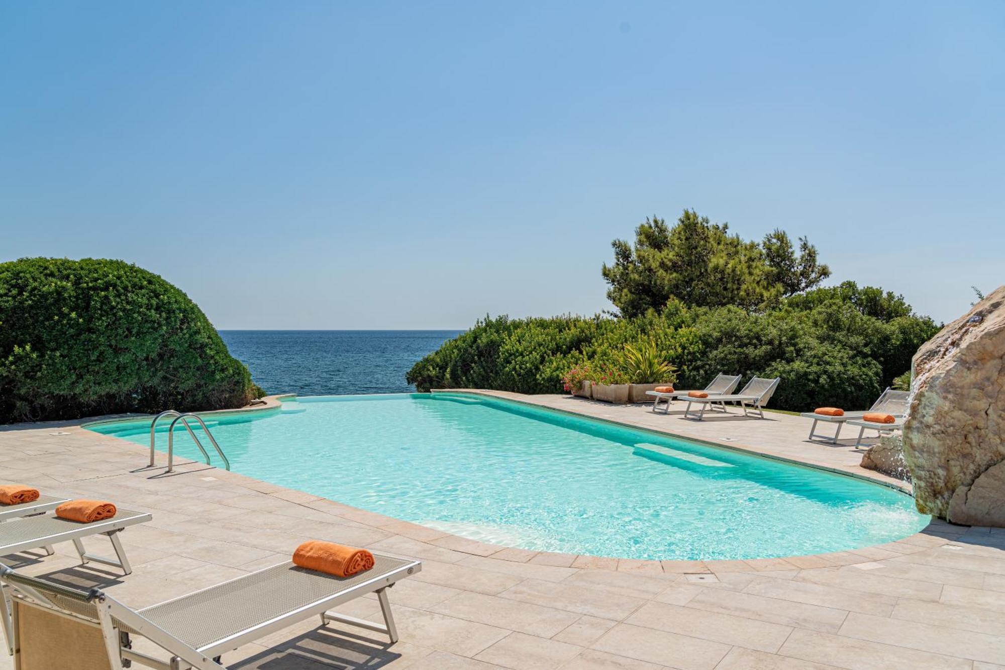 Hotel Punta Negra Фертилия Экстерьер фото
