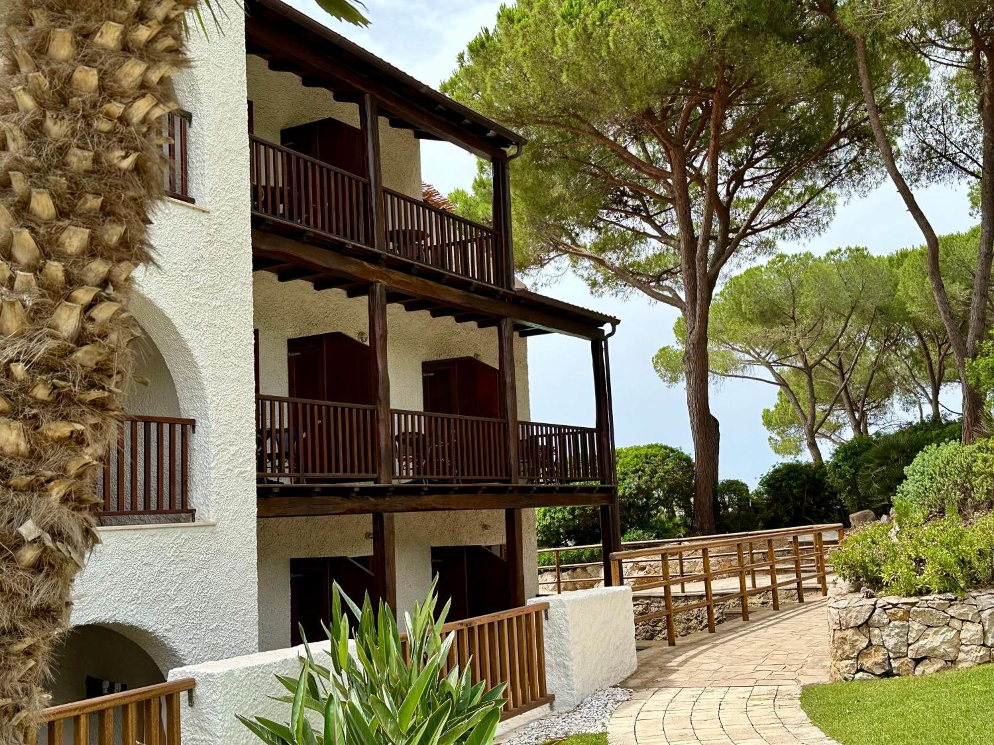 Hotel Punta Negra Фертилия Экстерьер фото