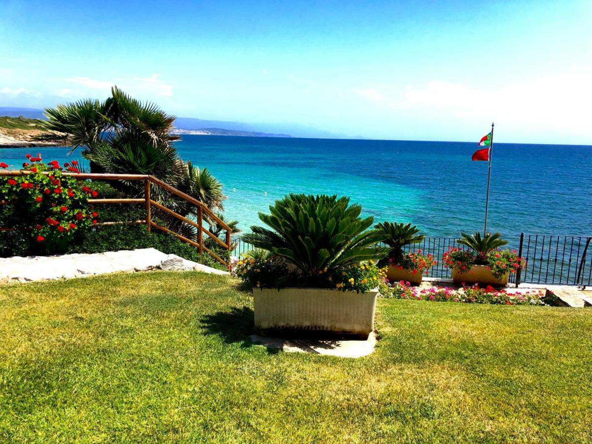 Hotel Punta Negra Фертилия Экстерьер фото